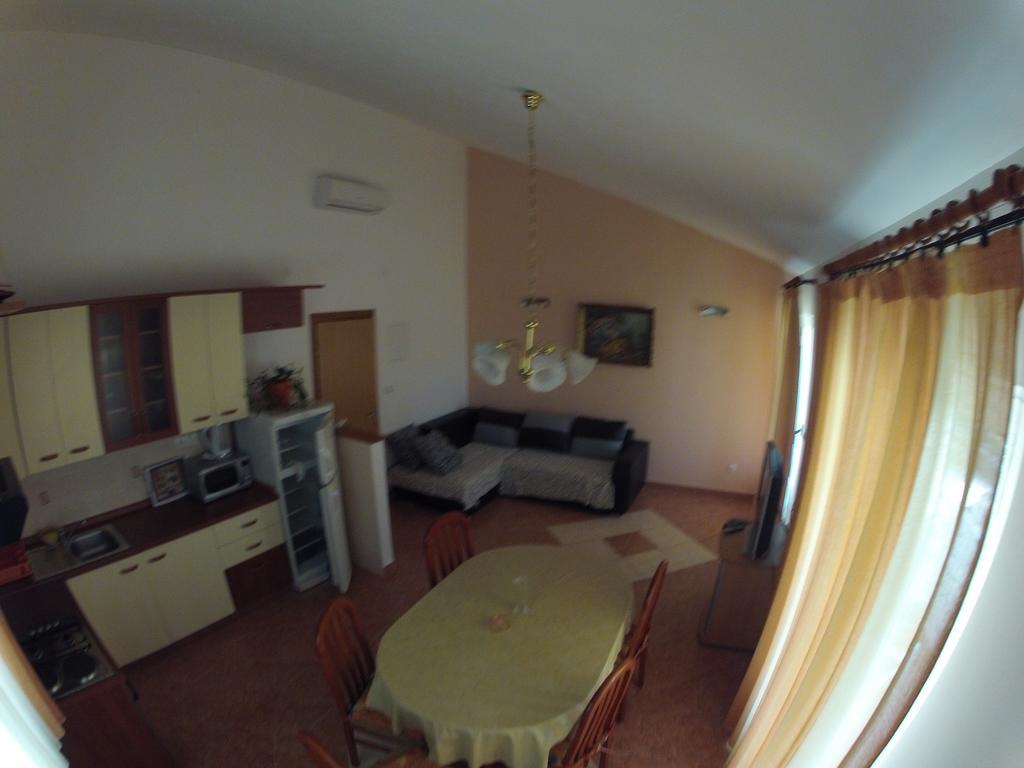 Apartments Goic Jelsa  Kamer foto