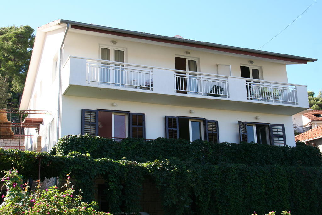 Apartments Goic Jelsa  Buitenkant foto